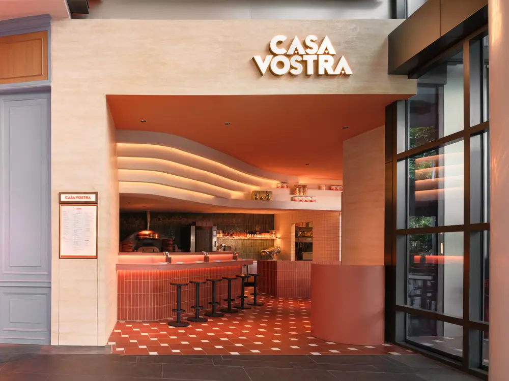 Casa Vostra, Raffles City