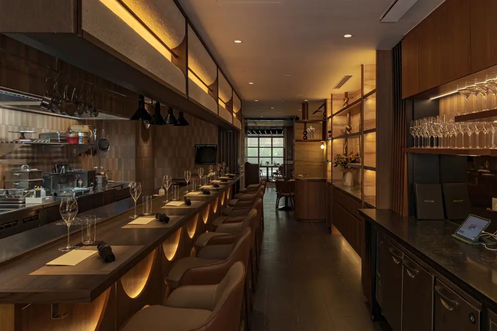 Willow, the dining room